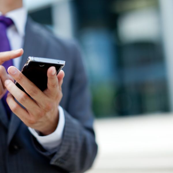 電話相談を行う四柱推命塚原が夫婦関係を占います